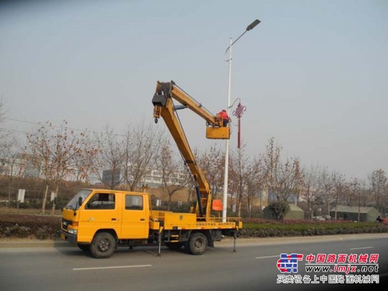 拉萨财务咨询:企业成长的导航灯